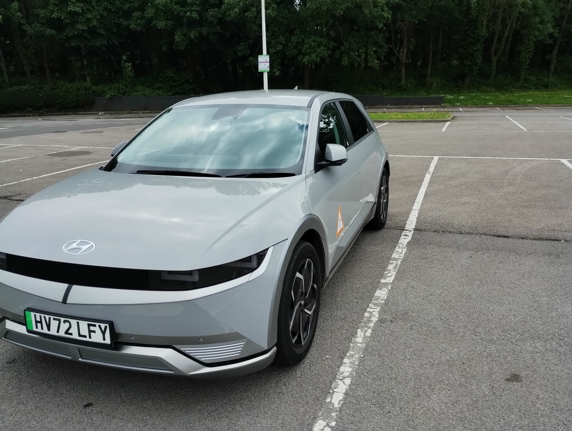 airport taxi ev